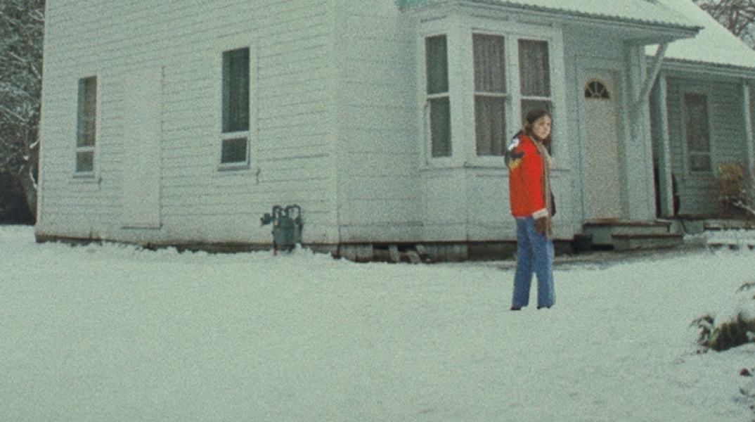 Longlegs: Υποβλητικός τρόμος σε ένα διαφορετικό αστυνομικό θρίλερ