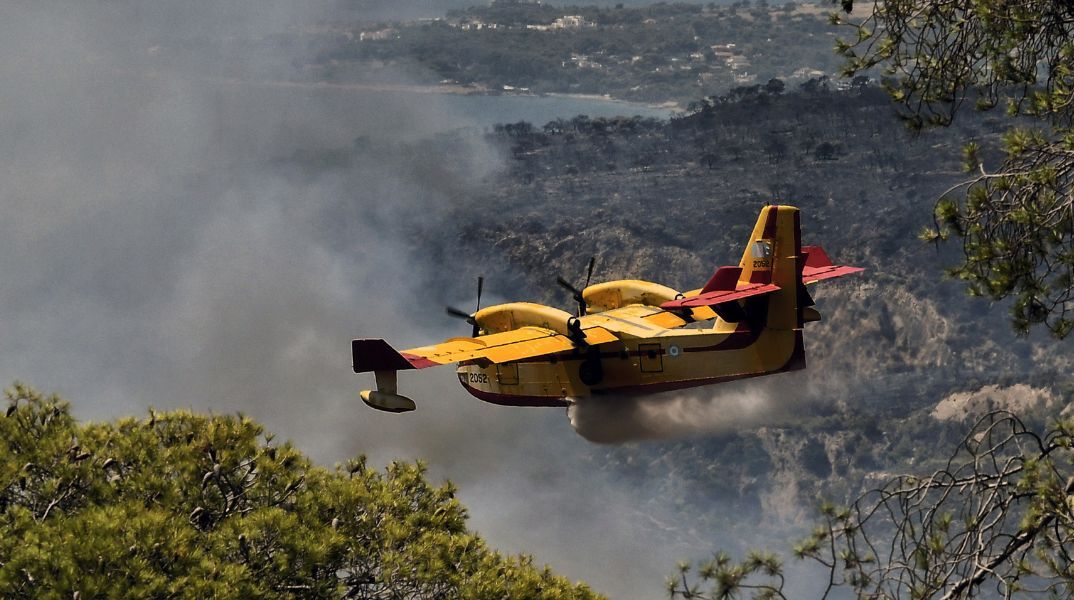 Πολύ υψηλός κίνδυνος πυρκαγιάς αύριο σε οκτώ περιοχές της χώρας