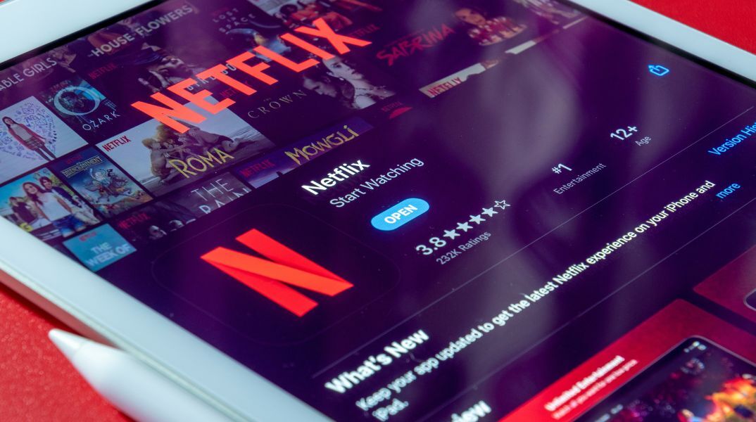 ΕΟΤ: Μνημόνιο συνεργασίας με το Netflix - Με ποιους τρόπους θα υποστηρίξει την τουριστική βιομηχανία της Ελλάδας ο κολοσσός του streaming 