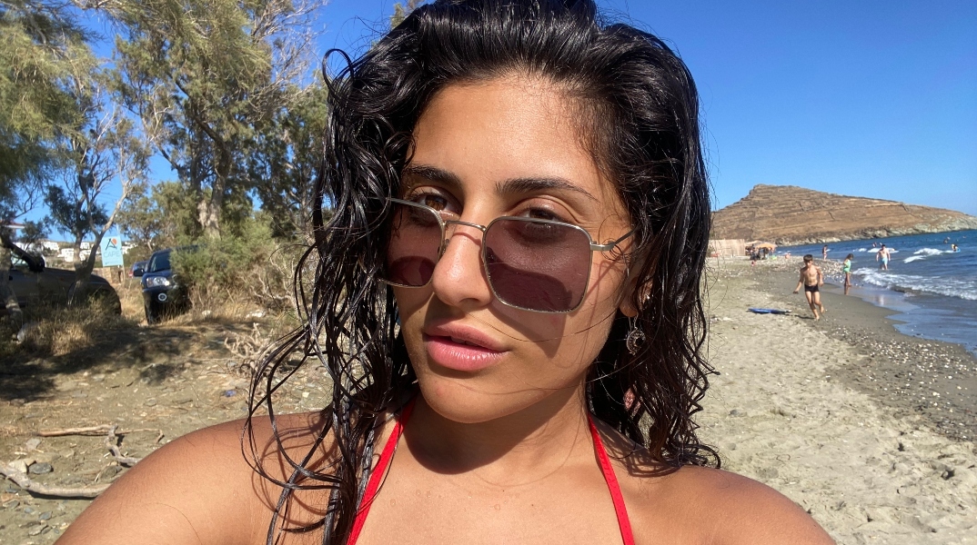 Η μουσικός Μαρίνα Σπανού στην Τήνο