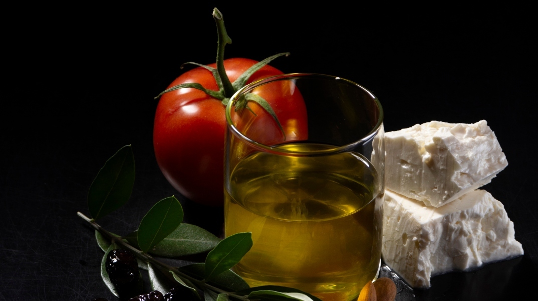 Μίξερ 8: Ο Στέλιος Παρλιάρος γράφει για τα ελληνικά προϊόντα 