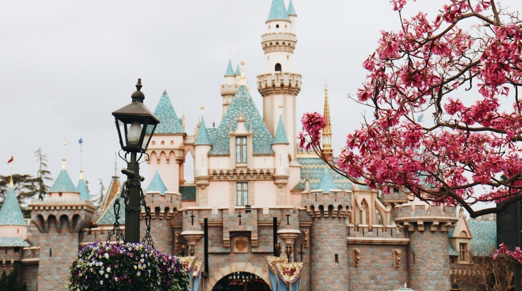 Disneyland: Έρχεται τo πρώτο fashion show από την Coperni