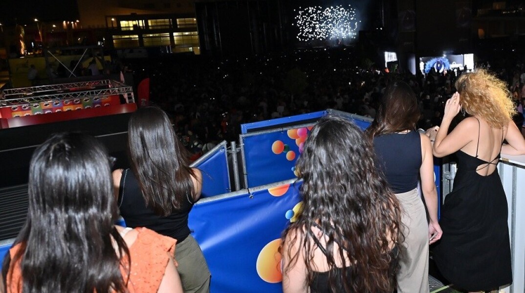 Το VIP μπαλκόνι του opaponline.gr