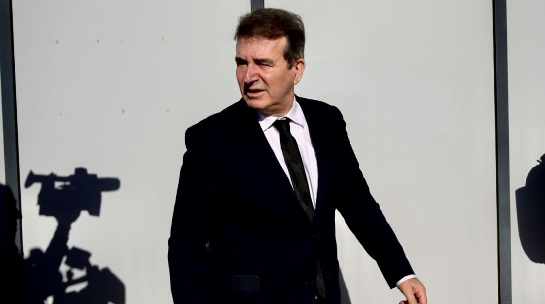 Χρυσοχοΐδης: Συγκοινωνούντα δοχεία αθλητική βία και οργανωμένο έγκλημα