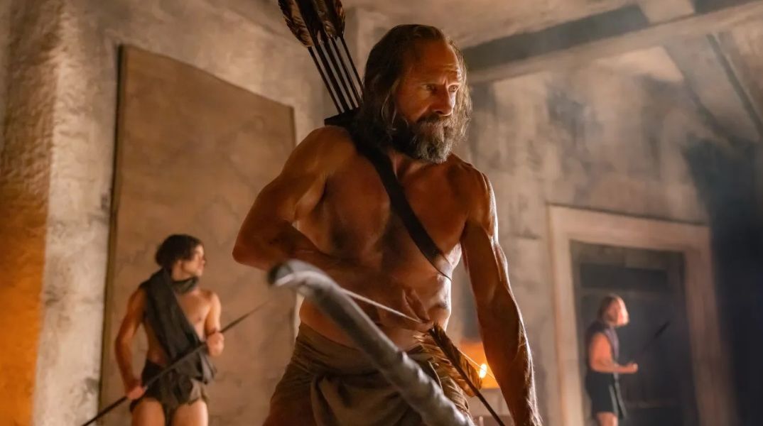 Ρέιφ Φάινς: Πρώτη εικόνα ως Οδυσσέας στο «The Return» του Ουμπέρτο Παζολίνι - Συμπρωταγωνιστεί η Ζιλιέτ Μπινός - Το 2024 στους κινηματογράφους η ταινία. 