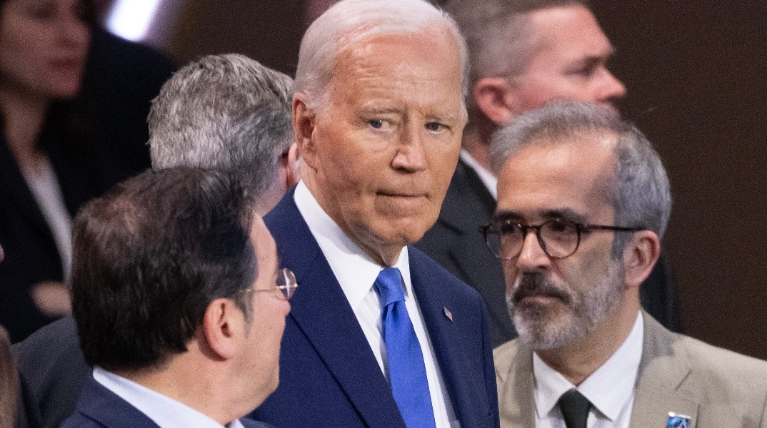 Μπάιντεν μαινόμενος 