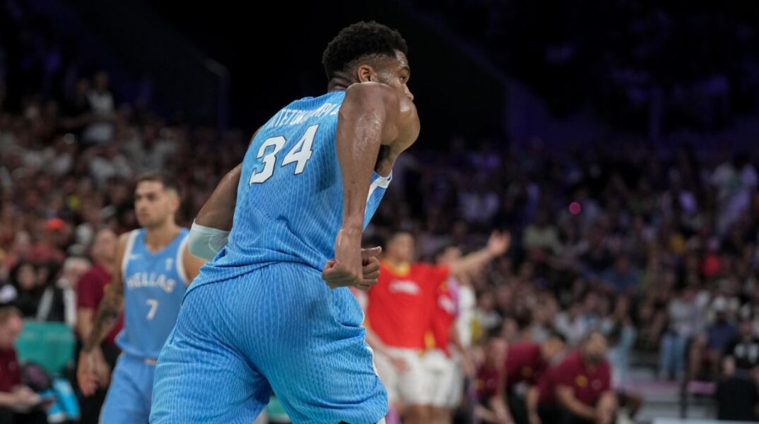 Ο Γιάννης Αντετοκούνμπο