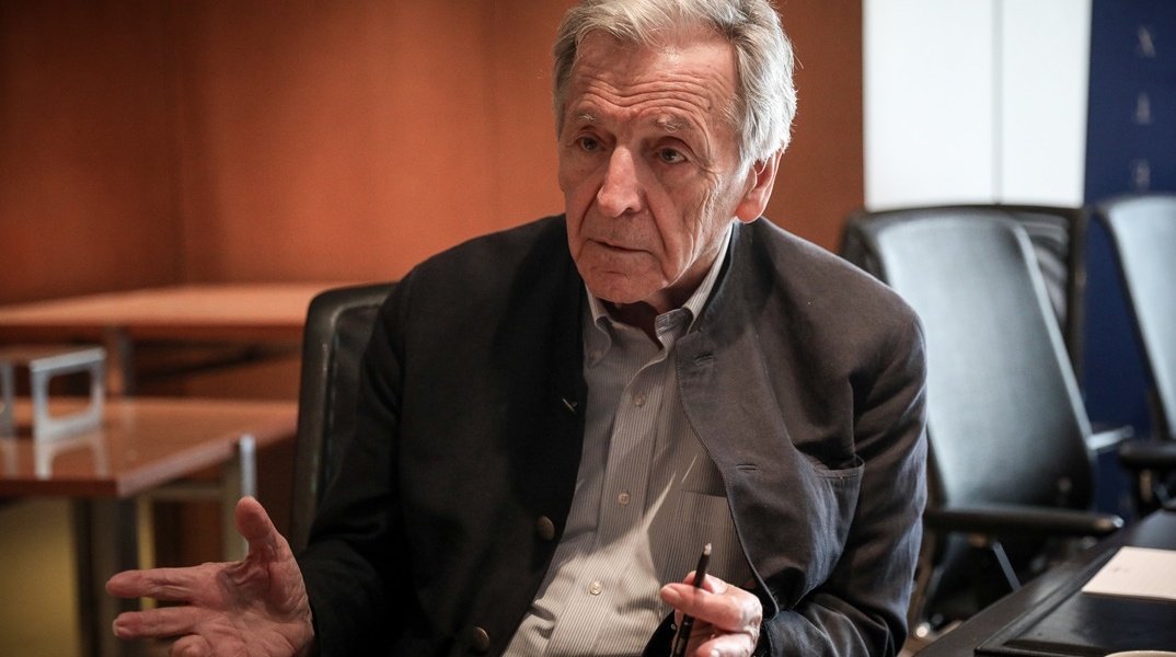 Κώστας Γαβράς