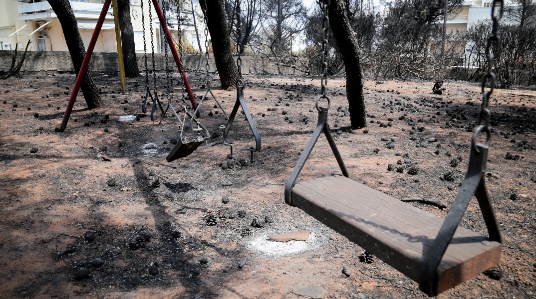 Πατέρας κατέθεσε στη δίκη για το Μάτι για το παιδί του που κάηκε