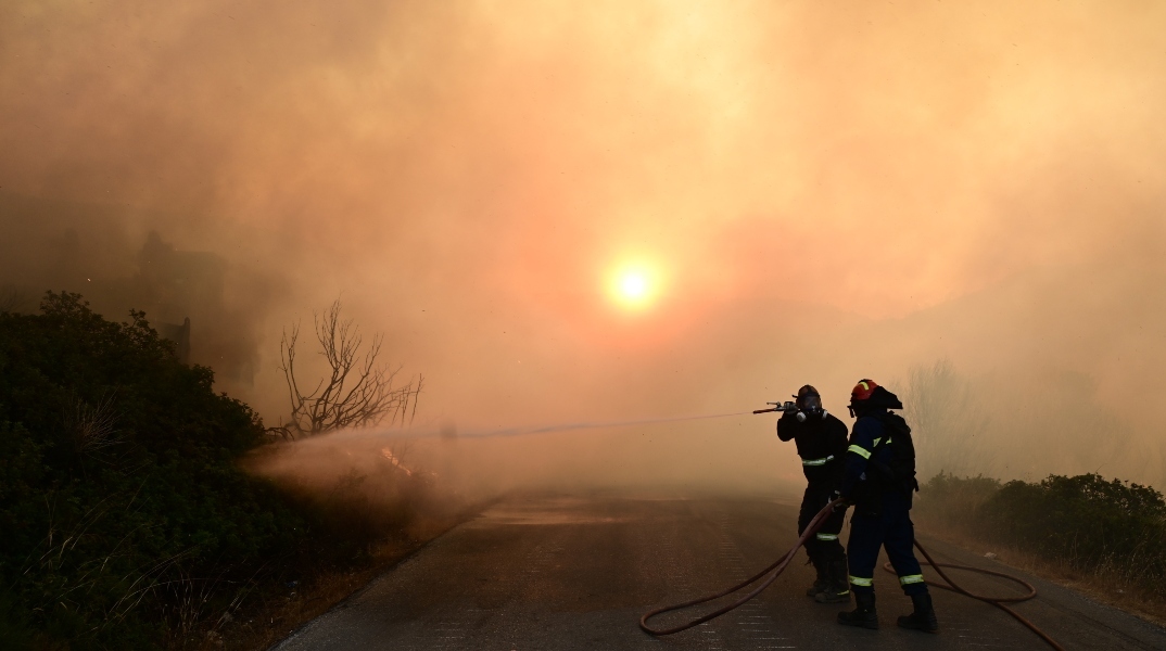 Φωτιά στην Εύβοια: Εκκενώνεται το Αφράτι 