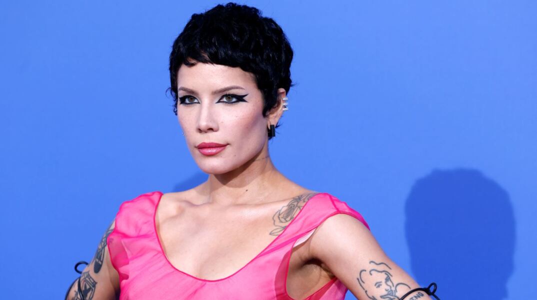 Halsey: Αποκάλυψε ότι παραλίγο να πεθάνει