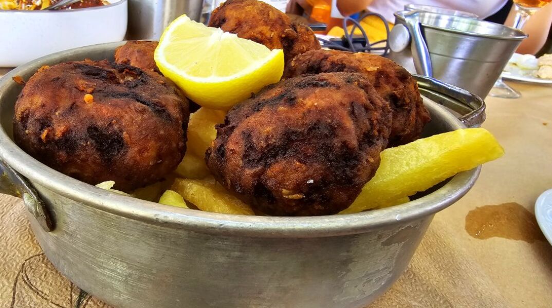 Τα θρυλικά κεφτεδάκια του Αιγαίου