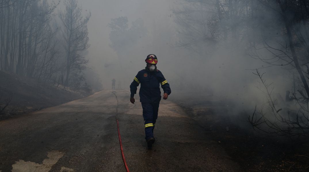 Σέρρες: Καίει 28 μέρες η φωτιά στο όρος Όρβηλος - Σταμάτησαν να επιχειρούν τα εναέρια μέσα - Για τεράστια οικολογική καταστροφή κάνουν λόγο φορείς. 
