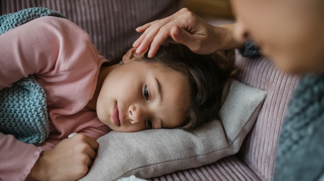 Στρεπτόκοκκος: Τι είναι και πώς κολλάει 