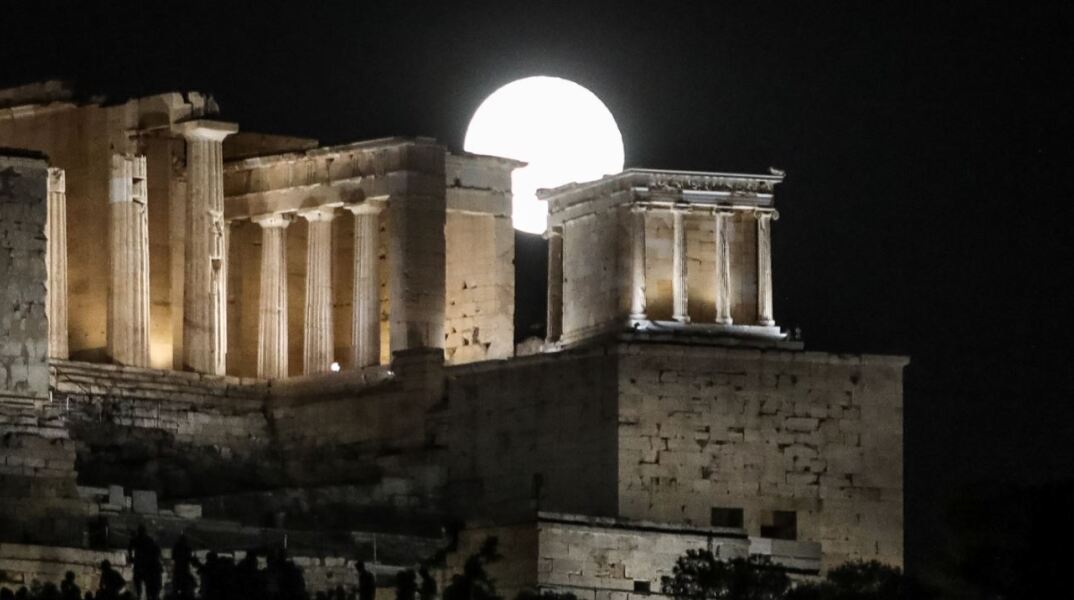 Σήμερα το βράδυ η πανσέληνος του Αυγούστου - Γιατί είναι ξεχωριστή