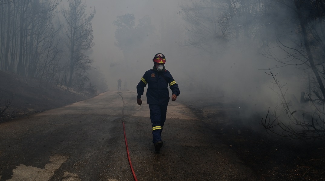 «Καμπανάκι» Κικίλια: Δύσκολες οι καιρικές συνθήκες το επόμενο τριήμερο - Πού θα επικρατήσουν ισχυροί άνεμοι