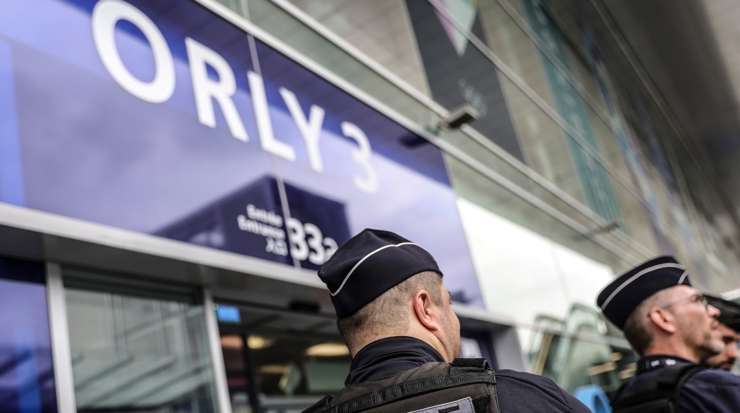 Παρίσι: Εκκενώθηκε το αεροδρόμιο Ορλί 