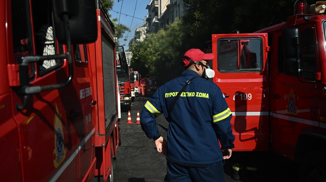 Φωτιά τώρα στο Κατράκειο Νίκαιας