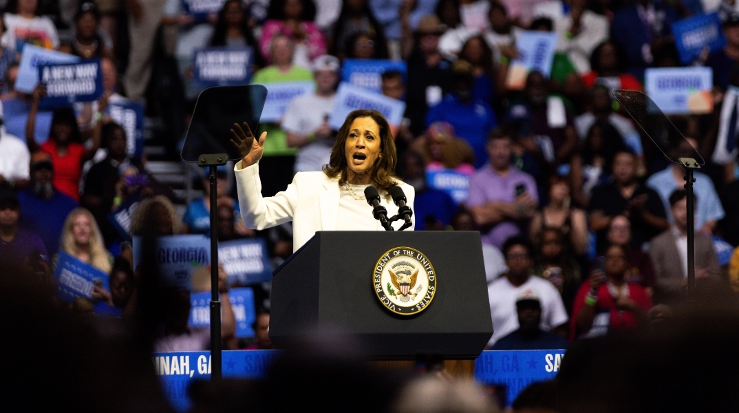 Κάμαλα Χάρις: Όσα είπε στην πολυαναμενόμενη πρώτη συνέντευξη  μετά τη διαδοχή του Μπάιντεν στο CNN 