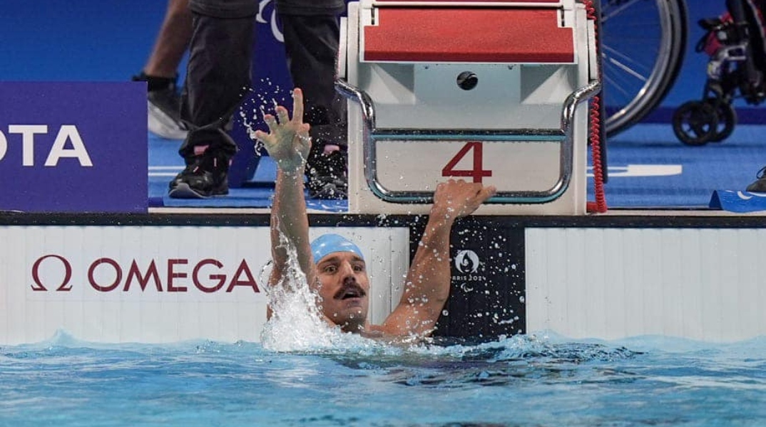 Τσαπατάκης: Ασημένιος στην κολύμβηση στους Παραολυμπιακούς Αγώνες στο Παρίσι