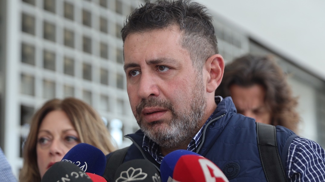 Ο πατέρας του 19χρονου Γιάννη που σκοτώθηκε σε λούνα παρκ στη Χαλκιδική