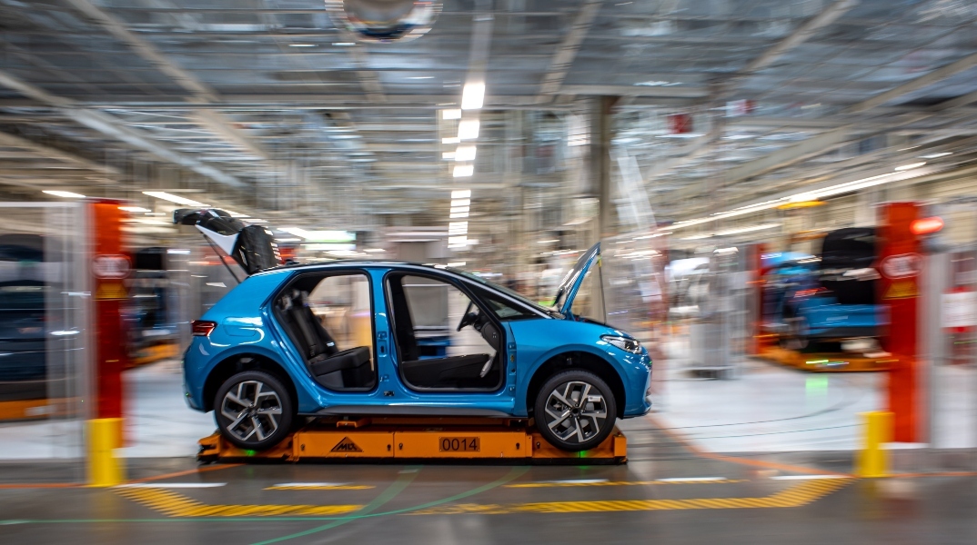 Volkswagen: Πιθανό το κλείσιμο εργοστασίων στη Γερμανία