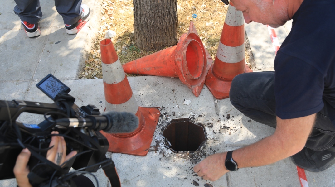 Κολώνα στη Νέα Φιλαδέλφεια: Ήταν σάπια, έπεσε πάνω στη 14χρονη