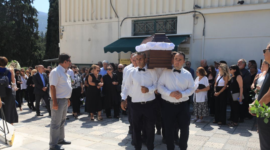 Δάνης Κατρανίδης: Συγκίνηση στην κηδεία του