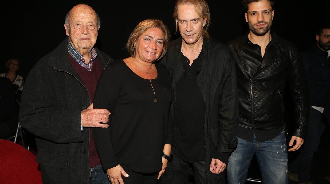 Από αριστερά: Μίμης Πλέσσας, Λουκίλα Καρέρ, Στέφανος Κορκολής και Κωνσταντίνος Αργυρός