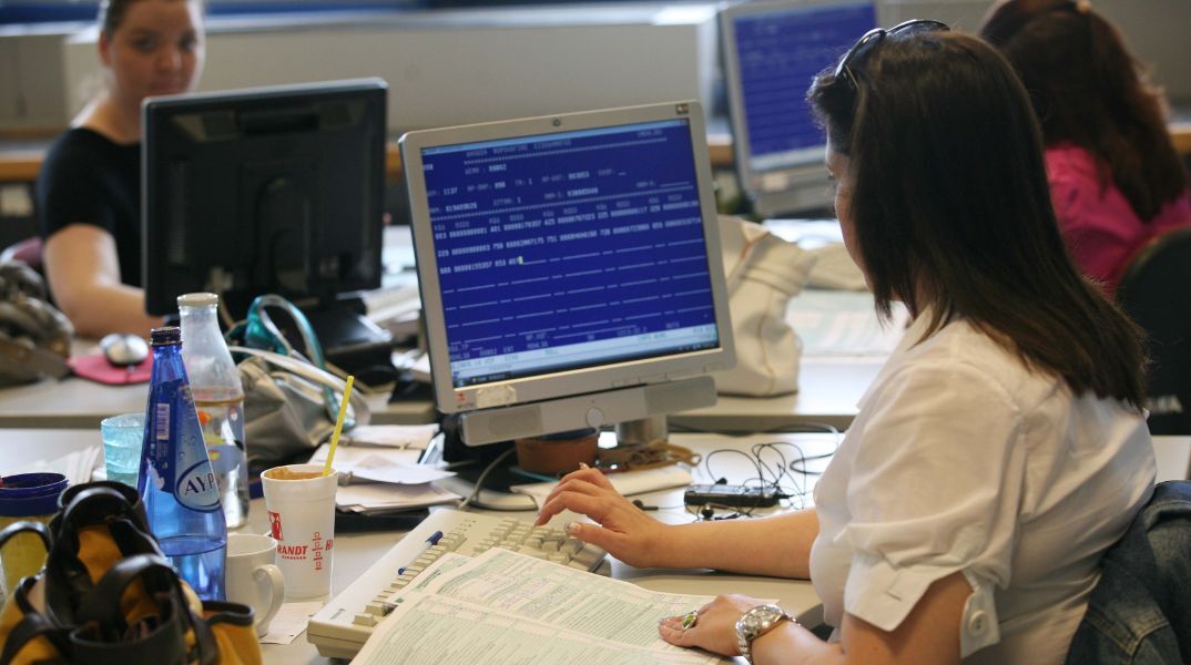 Οι βασικές αλλαγές στην πειθαρχική διαδικασία των δημοσίων υπαλλήλων που προωθεί το υπουργείο Εσωτερικών	