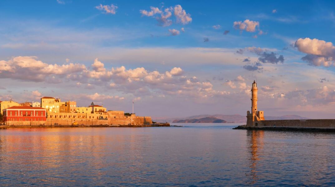 Le Figaro: Αυτά είναι τα 10 καλύτερα ελληνικά νησιά για real estate