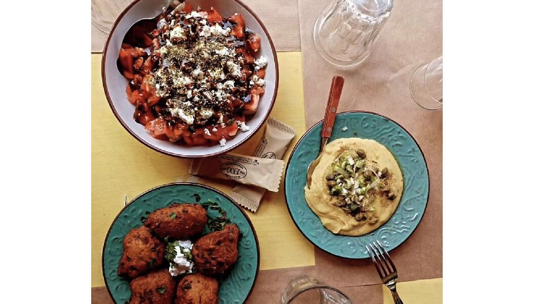 Στοά Μουσική Μπακαλοταβέρνα