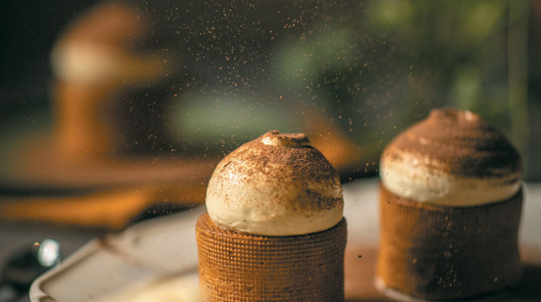 Choureal: Το πρώτο tailor made προφιτερόλ που φτιάχνεται μπροστά στα μάτια σου!