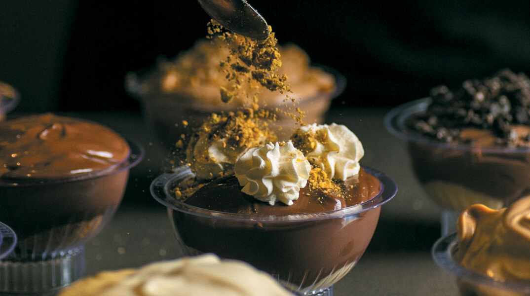 Choureal: Το πρώτο tailor made προφιτερόλ που φτιάχνεται μπροστά στα μάτια σου!