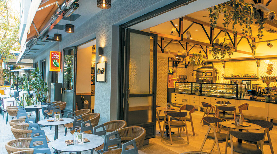 Koukouvaya: Το γλυκοπωλείο όπως πρέπει να είναι