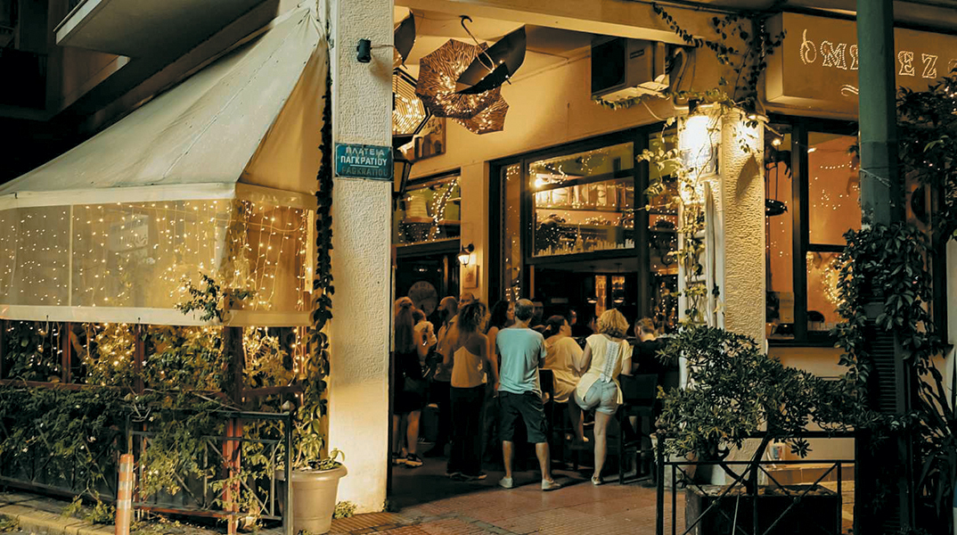 Medez Cafe & Bar: Το αγαπημένο στέκι του Παγκρατίου