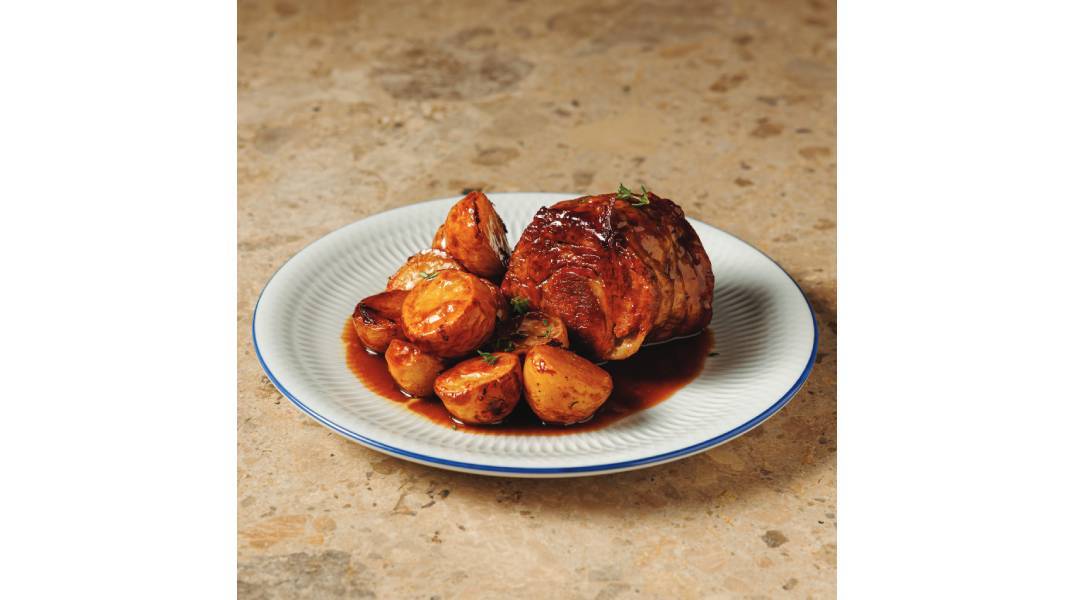 Cinapos: Το ολοκαίνουργιο μεζεδοπωλείο του Πάνου Ιωαννίδη είναι πολύ νόστιμο