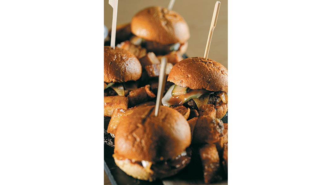 ΚΥΨΕli: Με νέες comfort γεύσεις και νέα λίστα cocktails