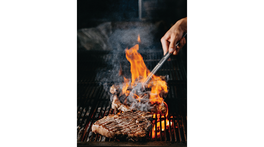 Medouli chop house: Το απόλυτο στέκι κρεατοφαγίας της Αργυρούπολης