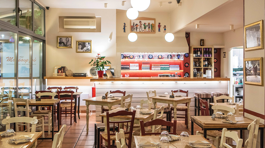 Μουσουρλού: Το ολοκαίνουργιο, ανατρεπτικό στέκι του Ηλία Σκουλά