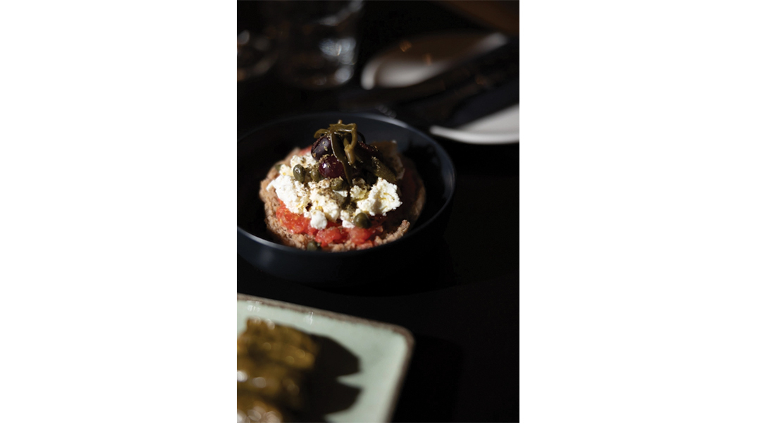 Niotena: Το σύγχρονο ελληνικό μπιστρό της Νέας Σμύρνης