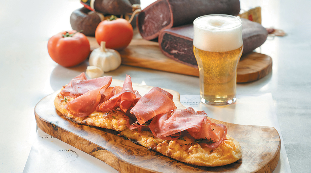 Τα Καραμανλίδικα του Φάνη: Ένας θησαυρός γεύσεων από όλη την Ελλάδα