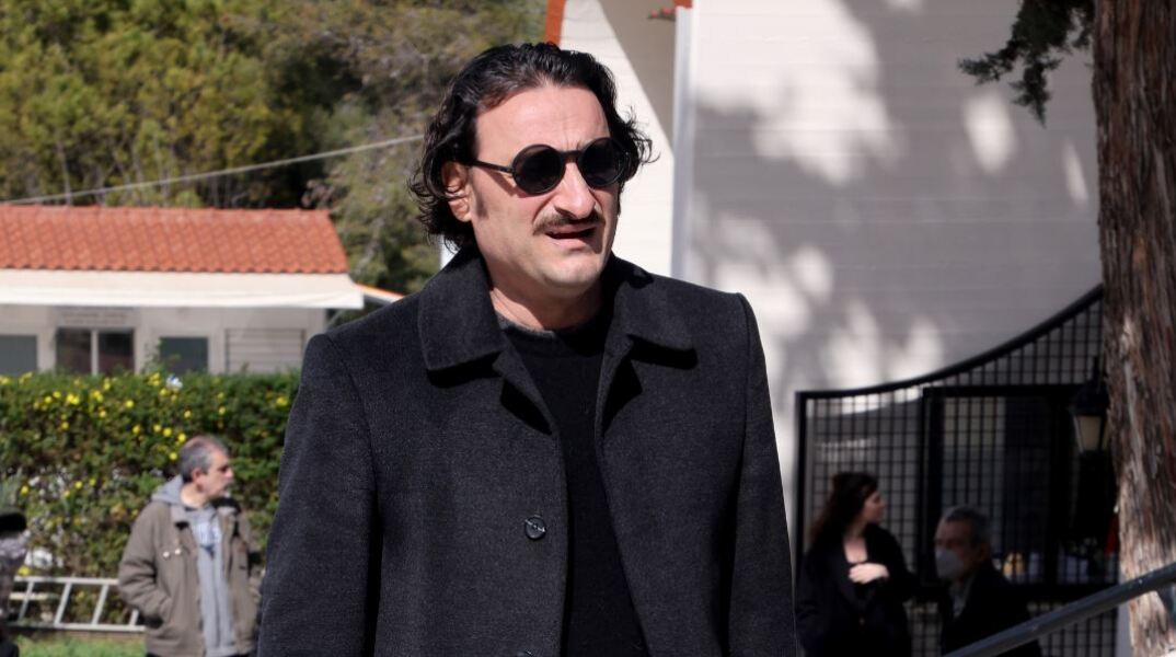 Ο Βασίλης Χαραλαμπόπουλος