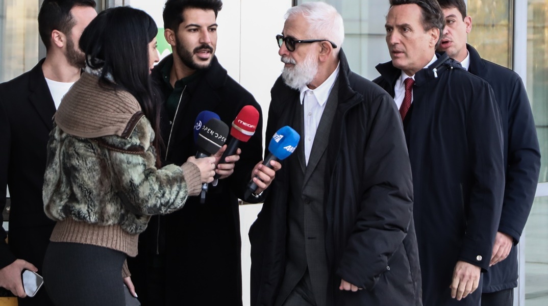 Πέτρος Φιλιππίδης