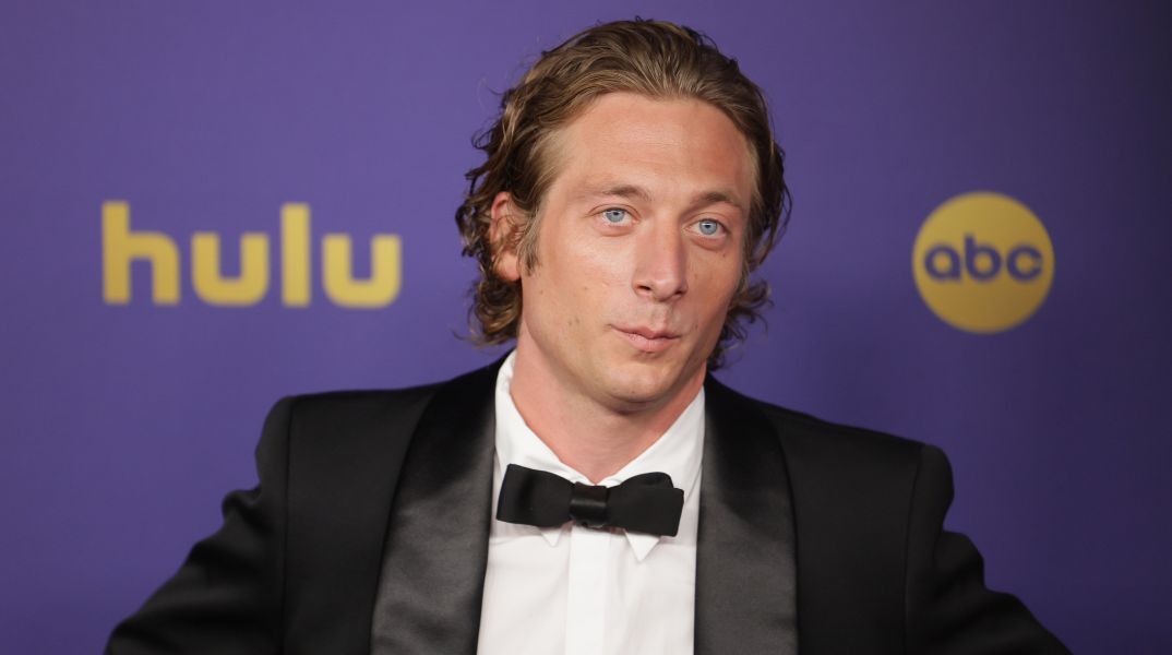 The Mandalorian & Grogu: Ο Τζέρεμι Άλεν Γουάιτ εντάχθηκε στο καστ της ταινίας του σύμπαντος Star Wars - Στο πλευρό των Σιγκούρνεϊ Γουίβερ και Πέδρο Πασκάλ