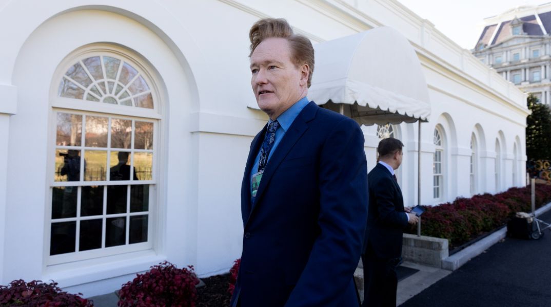 Κόναν Ο'Μπράιεν: Έχασε και τους δύο του γονείς με διαφορά 3 ημερών