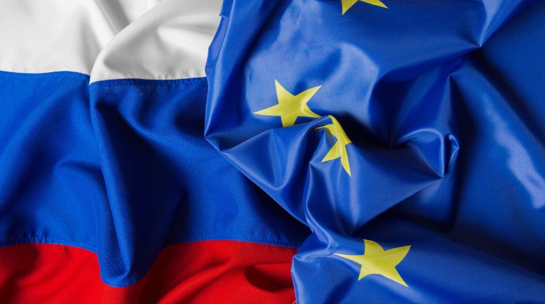 Η ΕΕ υιοθέτησε 15ο πακέτο κυρώσεων κατά της Ρωσίας - Περιλαμβάνει μέτρα κατά του σκιώδους στόλου που επιτρέπει στο Κρεμλίνο να παρακάμπτει τις δυτικές κυρώσεις