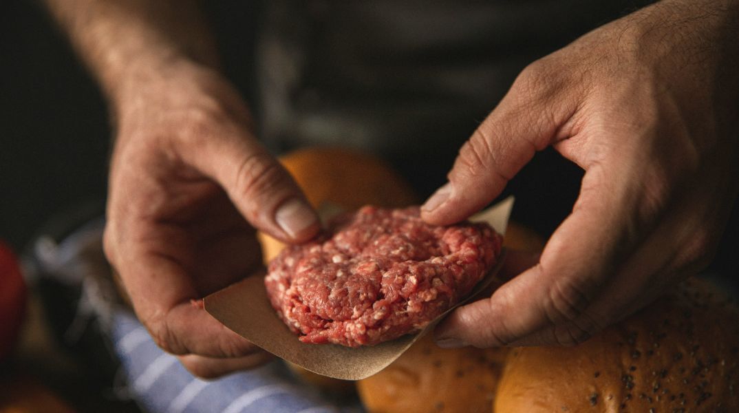 Ο ΕΦΕΤ ανακαλεί κατεψυγμένο μπιφτέκι από κοτόπουλο λόγω σαλμονέλας