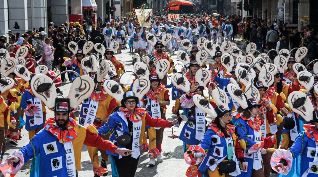 Σε καρναβαλικό mood μπαίνει η Πάτρα -  Τι περιλαμβάνει το σημερινό πρόγραμμα