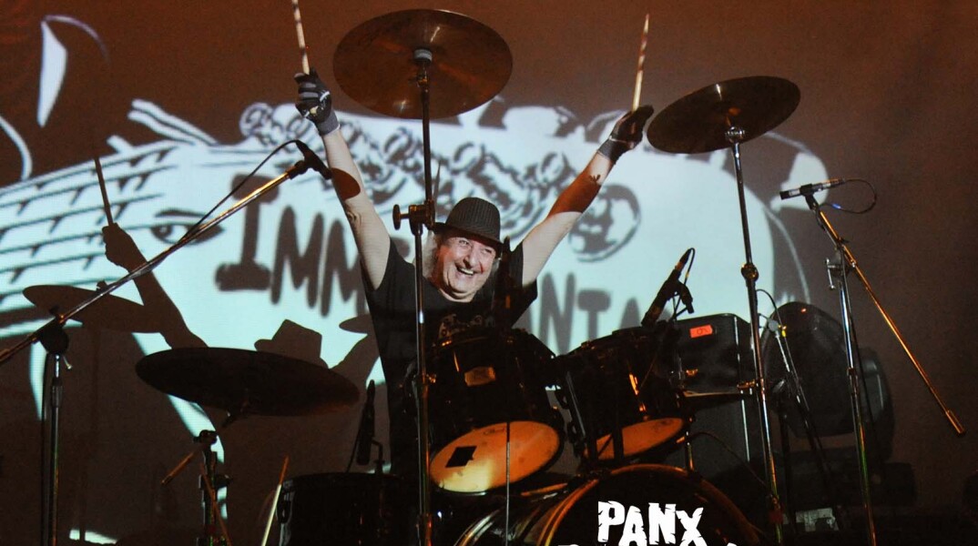 Πέθανε ο ντράμερ των Panx Romana, Δημήτρης Δημητράκας